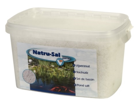 Afbeelding Velda Vijverzout Natru-Sal 1000ml voor 2.000 liter water door Haxo.nl